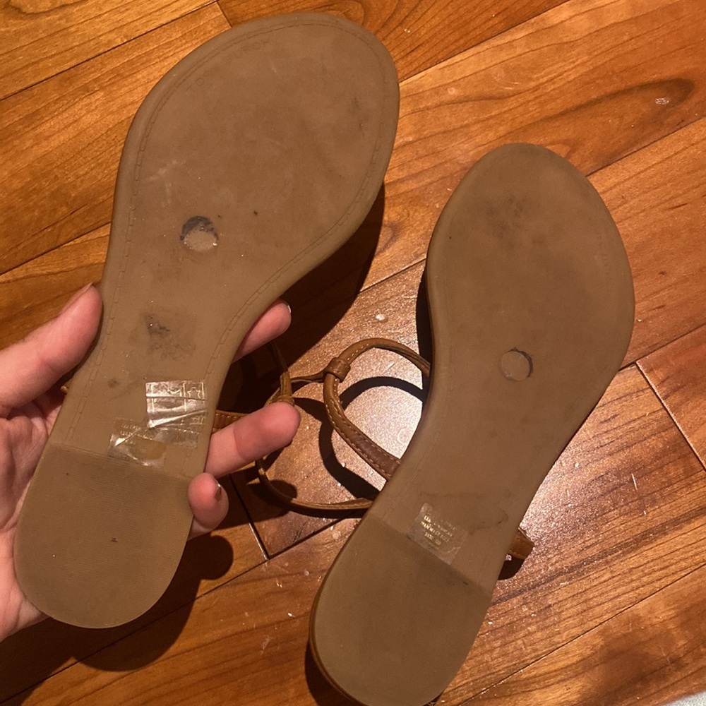 Tory Burch Brown Leather Logo T-Strap Sandals - Picture 4 of 5
